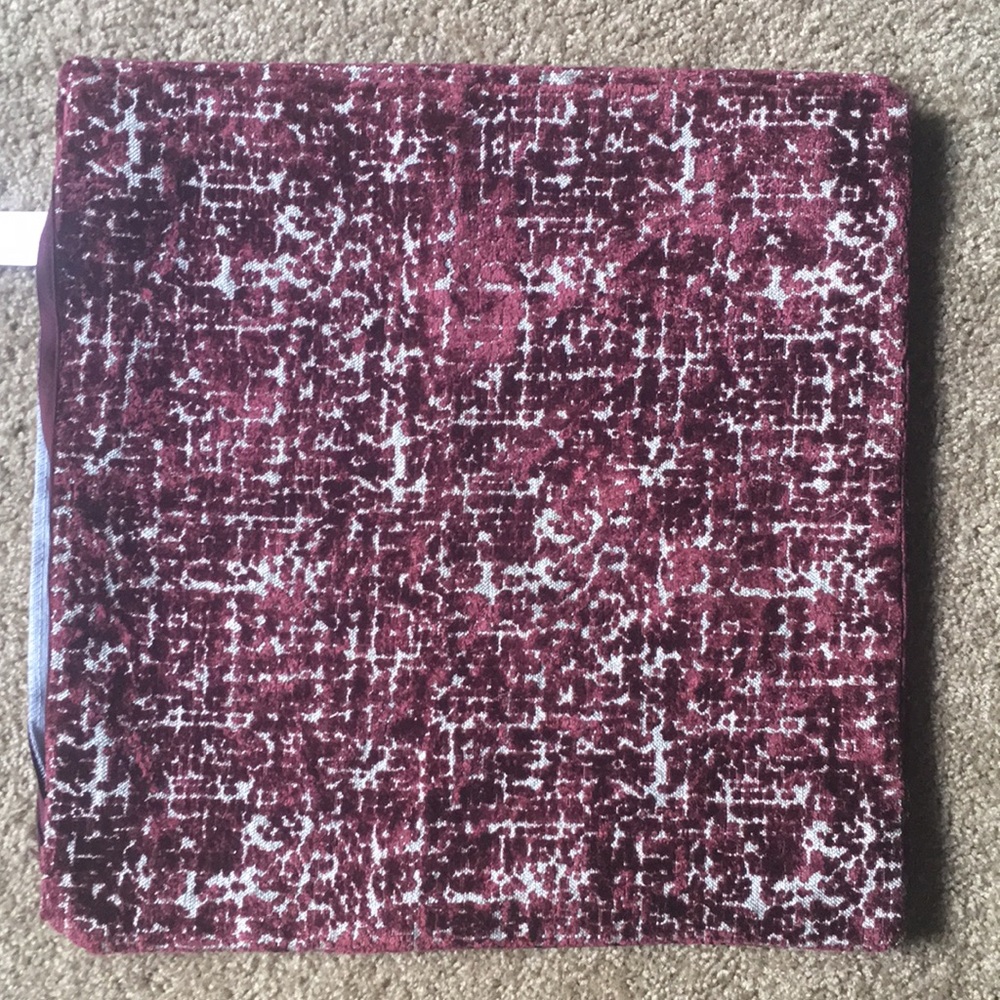 2 Red velvet pillowcases